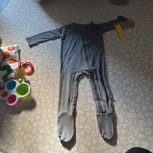 NWT Kyte Baby Pajamas Footsies with Two Way Zipper